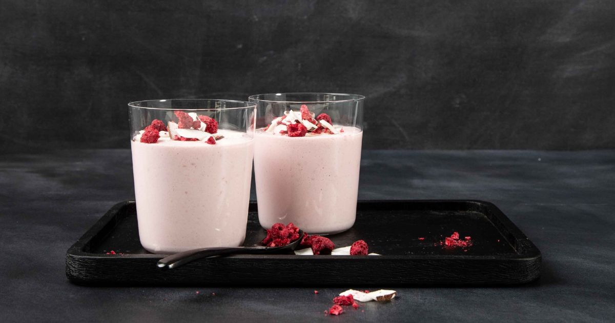 Erdbeer-Frühstücks-Smoothie | Emmi Energy Milk