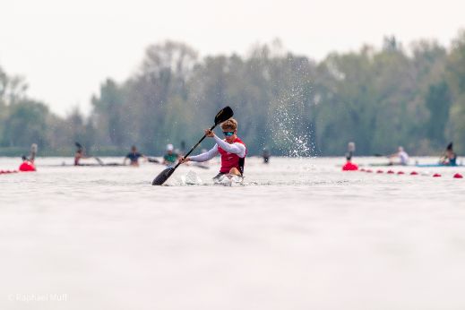 Aaron Schmitter Action